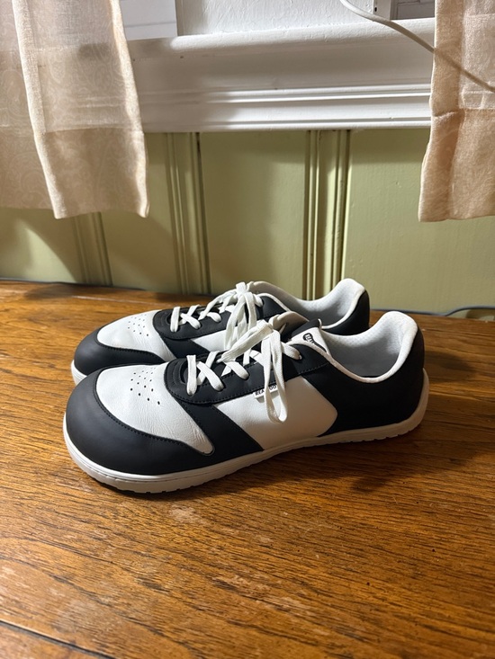 Realfoot Other - Realfoot Pulse Men's Black & White Low-Top Sneakers